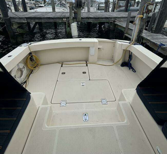 2005 Mainship Pilot 34 Rum Runner II