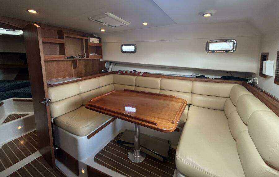 2005 Mainship Pilot 34 Rum Runner II