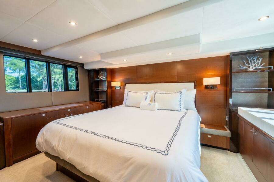 2012 Princess 64 Flybridge