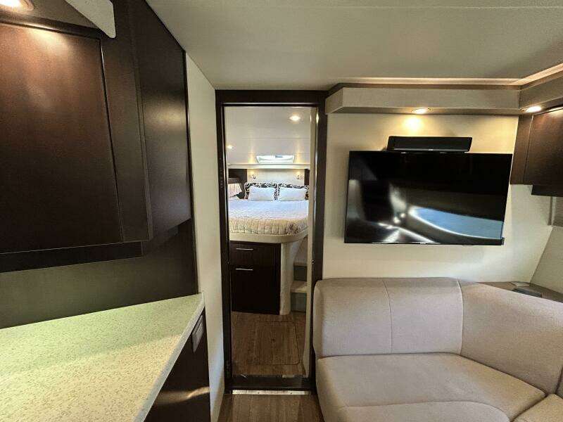 2018 Regal 42 Sport Coupe