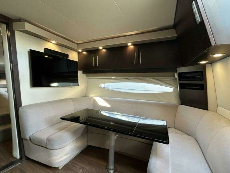 2018 Regal 42 Sport Coupe