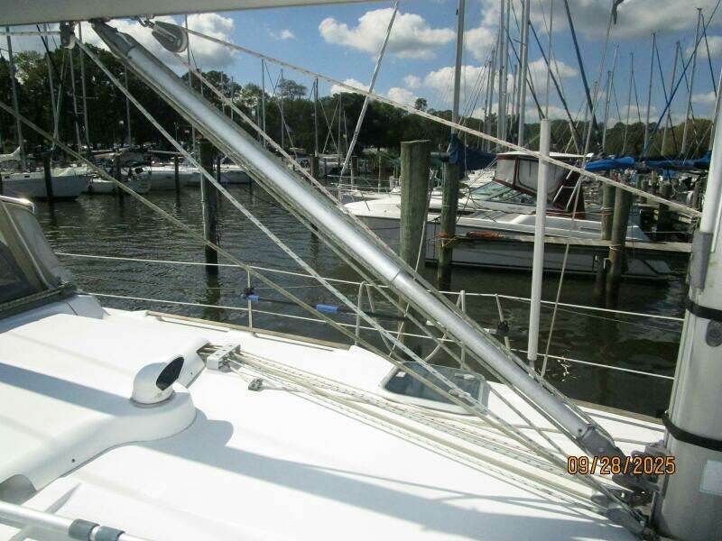 38' Beneteau boom vang1