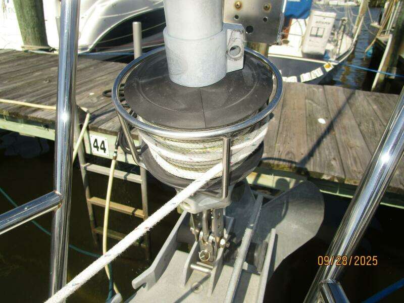 38' Beneteau roller furler