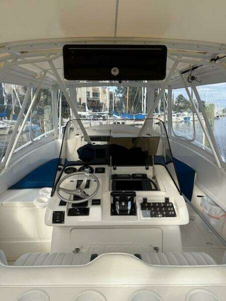 2000 Intrepid 356 Cuddy