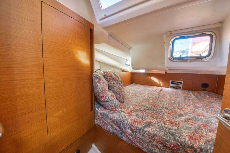 2022 Jeanneau Sun Odyssey 440