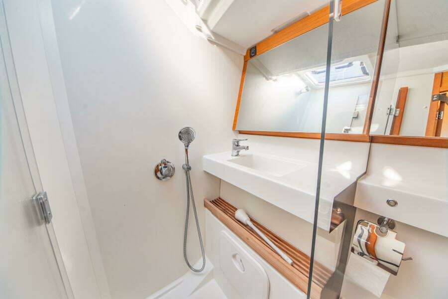 2022 Jeanneau Sun Odyssey 440