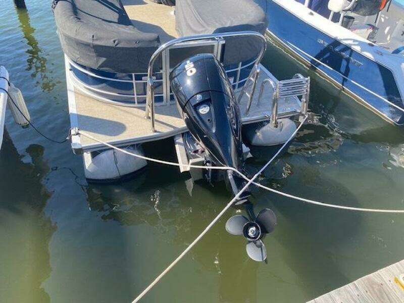 2023 South Bay 224 RS LE 2.75