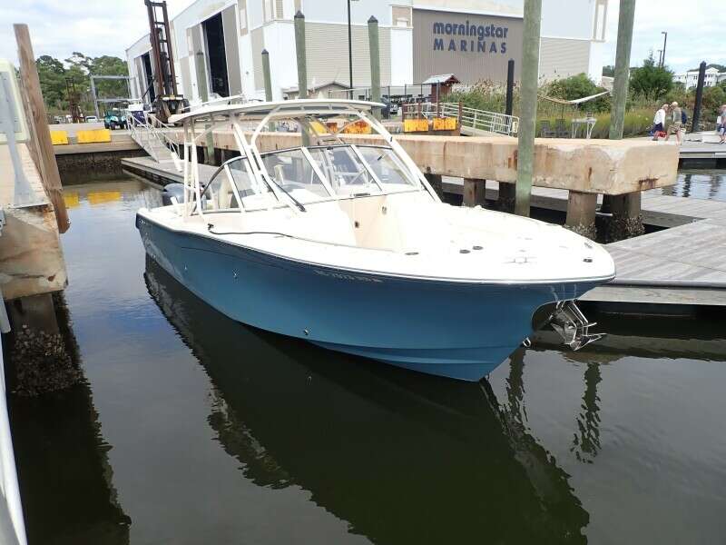 2021 Grady-White 275