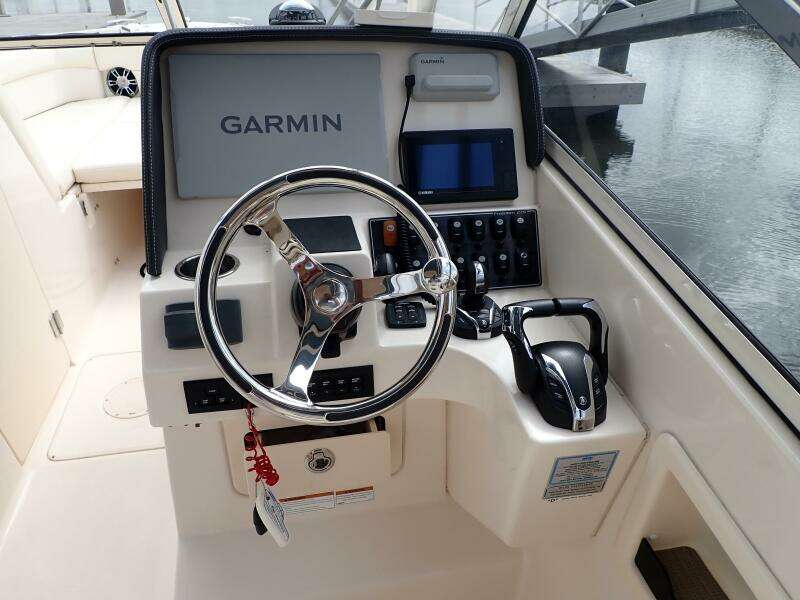 2021 Grady-White 275