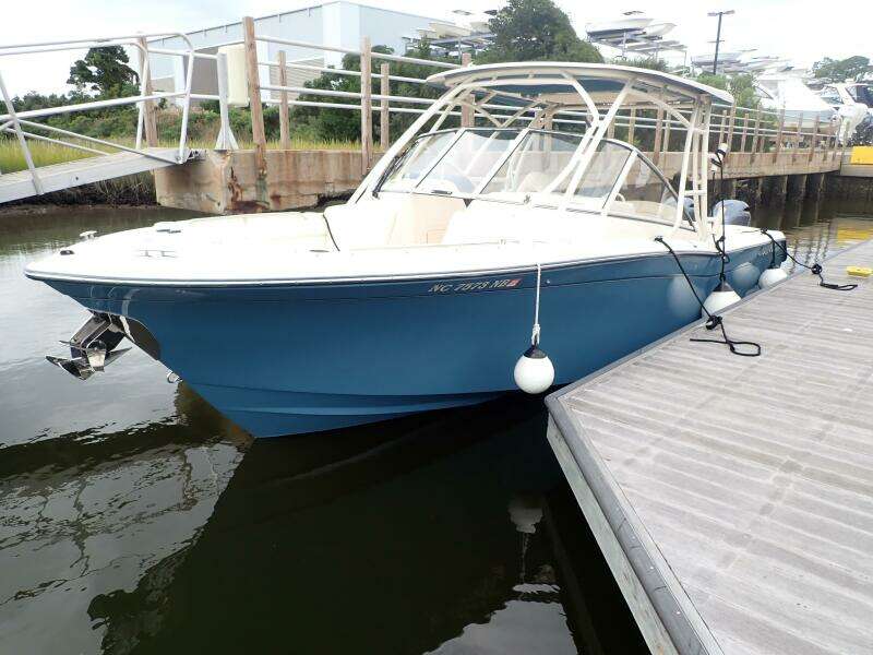 2021 Grady-White 275