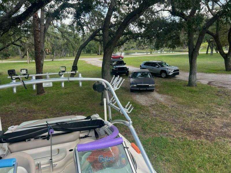 2003 Sea Ray 220 Bow Rider