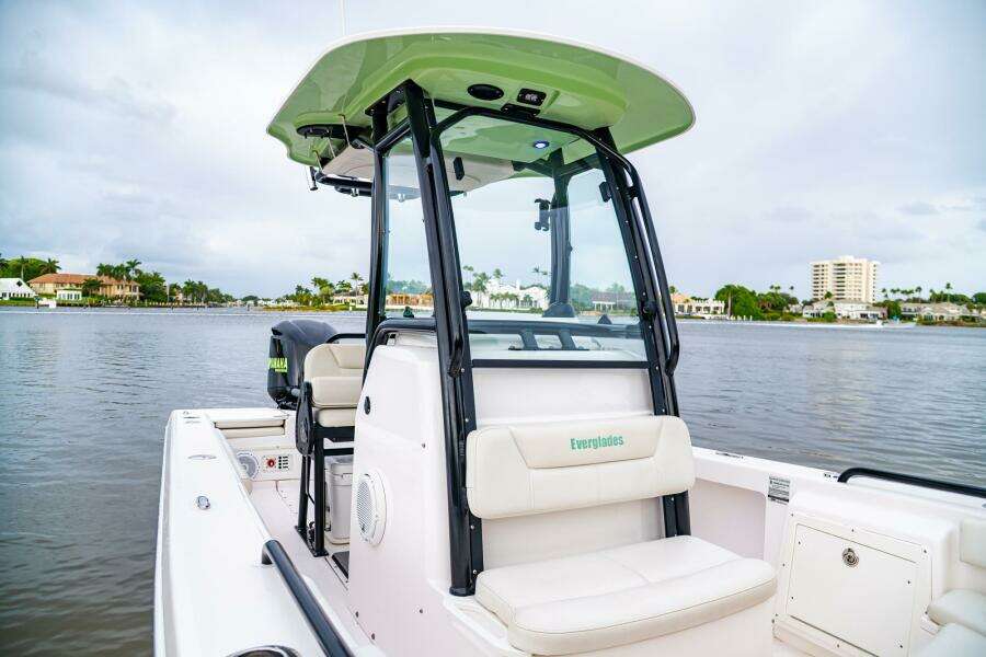 2018 Everglades 243 CC