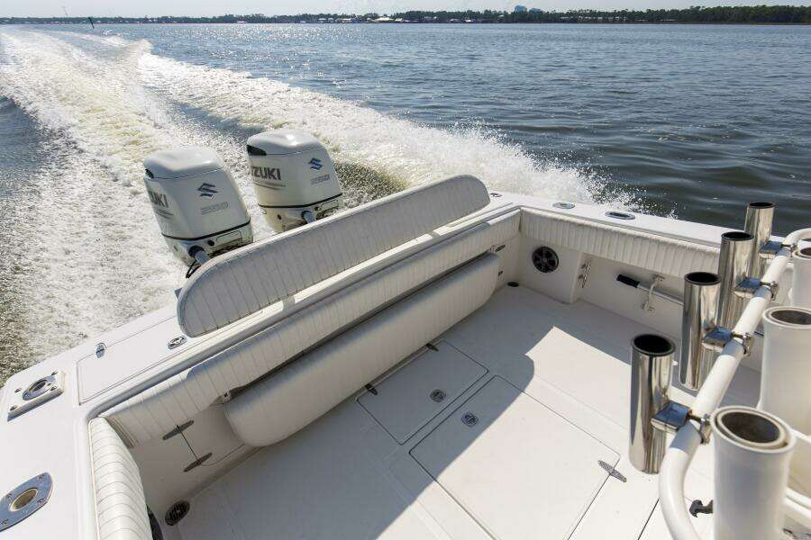 2003 31 Jupiter 31FS Miss Millie II Engines