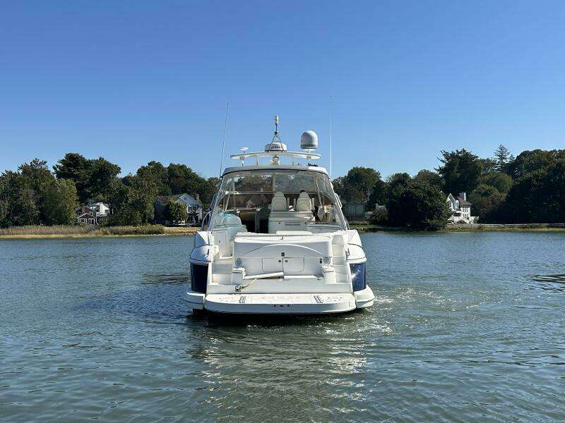 2003 Cruisers Yachts 540 Express