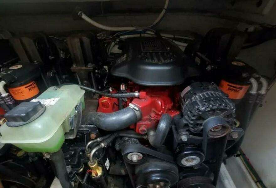 2007 Cruisers Yachts 310 Express