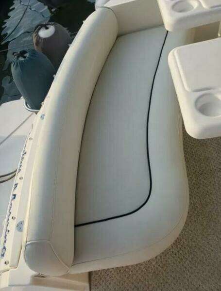 2007 Cruisers Yachts 310 Express