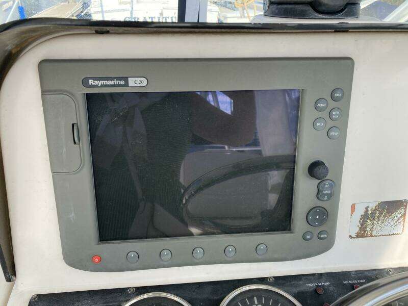 2006 Luhrs 280 Express Open