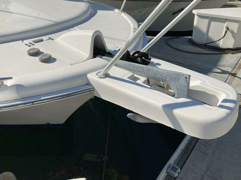 2006 Luhrs 280 Express Open