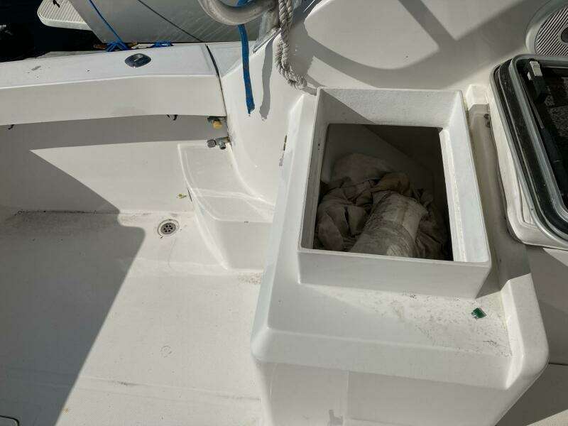 2006 Luhrs 280 Express Open