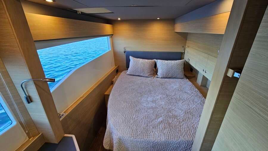 2023 Aquila 54 Yacht