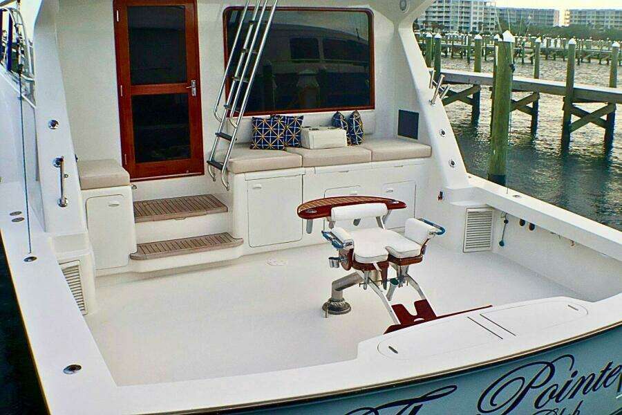 2001 Donzi 73' Sport Fish  Cockpit 5