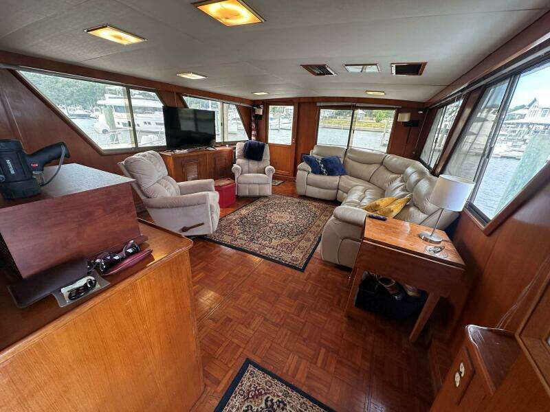 1008 Padraigin Salon