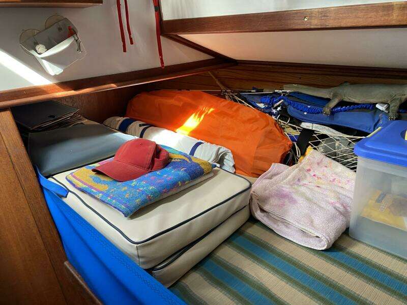 1987 Dickerson 37 aft cockpit