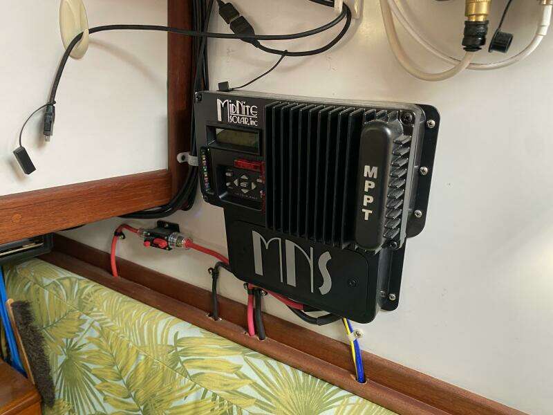 1987 Dickerson 37 aft cockpit