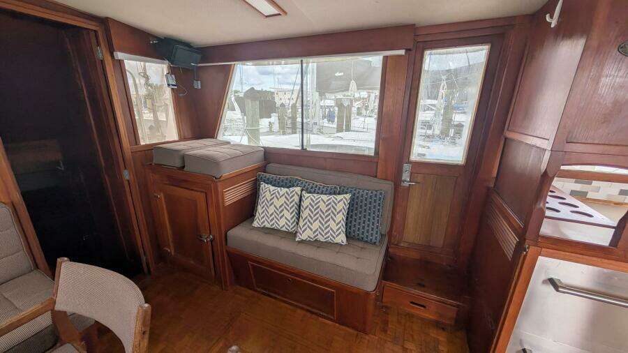 1983 Grand Banks 42 Classic