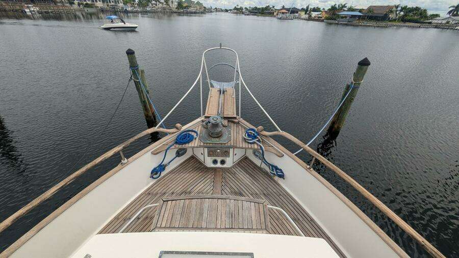 1983 Grand Banks 42 Classic