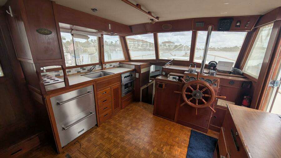 1983 Grand Banks 42 Classic