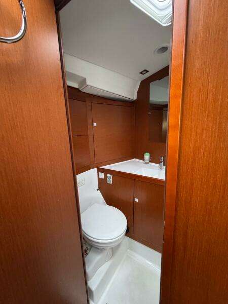 2017 Beneteau Oceanis 45