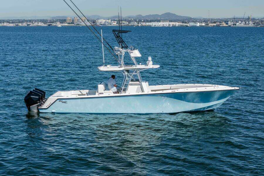  2018 SeaVee 370Z- SUSAN L