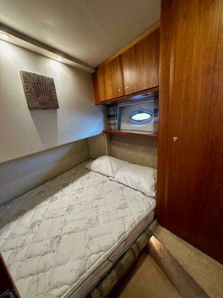 2001 Silverton 42 Convertible