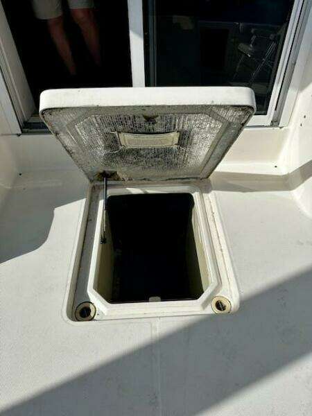 2001 Silverton 42 Convertible