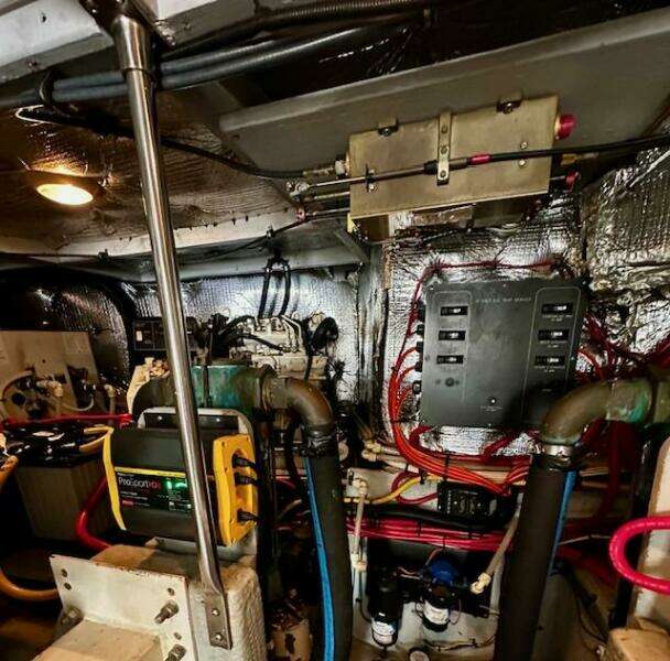 2001 Silverton 42 Convertible