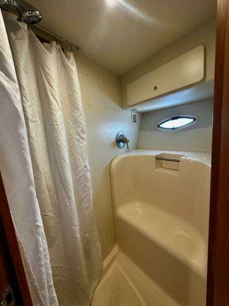 2001 Silverton 42 Convertible