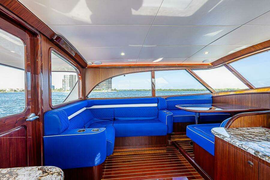 Maverick 55 Lucky -  Helm