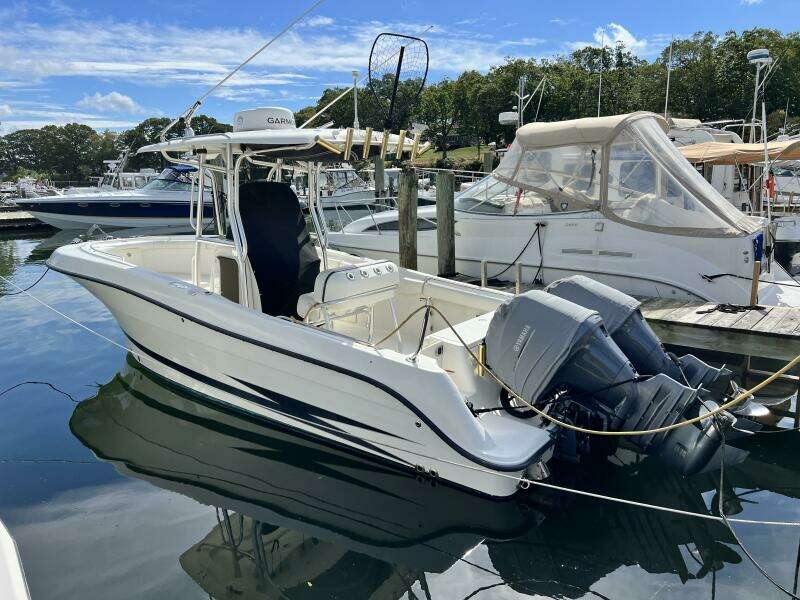 2009 Hydra-Sports 2500 Vector