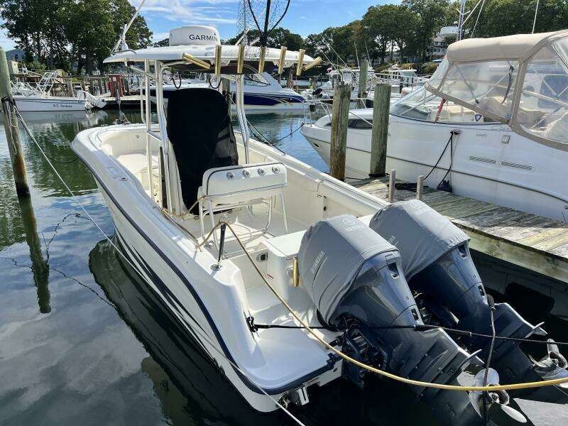 2009 Hydra-Sports 2500 Vector