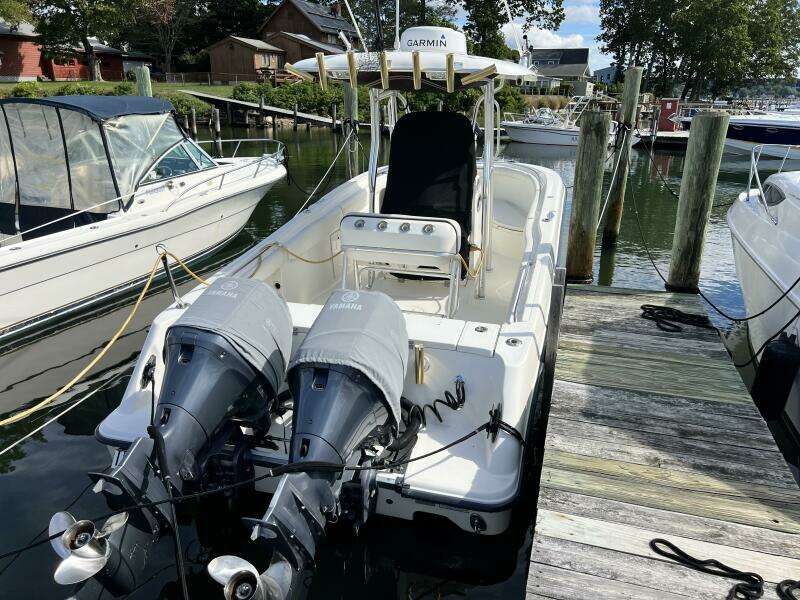 2009 Hydra-Sports 2500 Vector