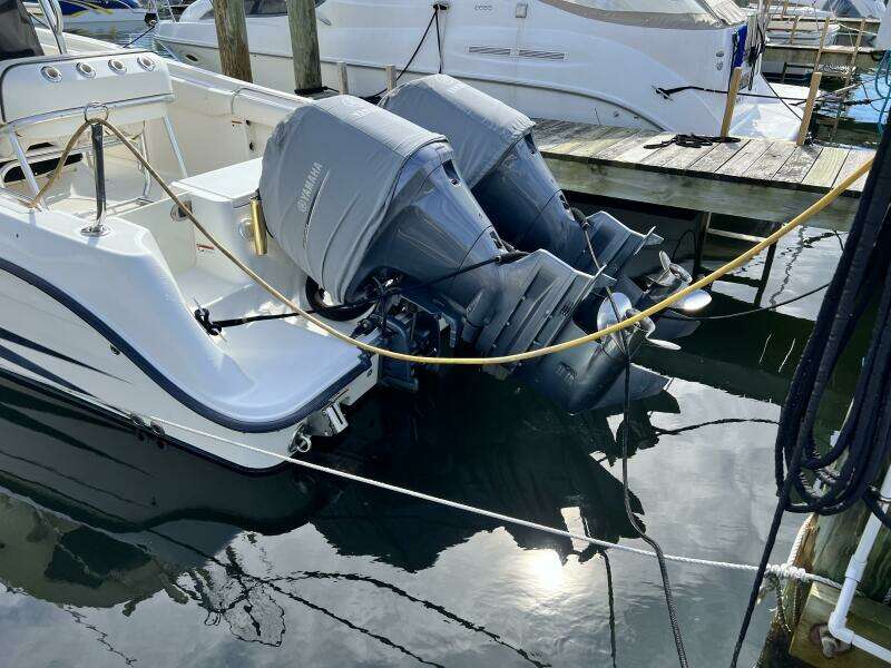 2009 Hydra-Sports 2500 Vector