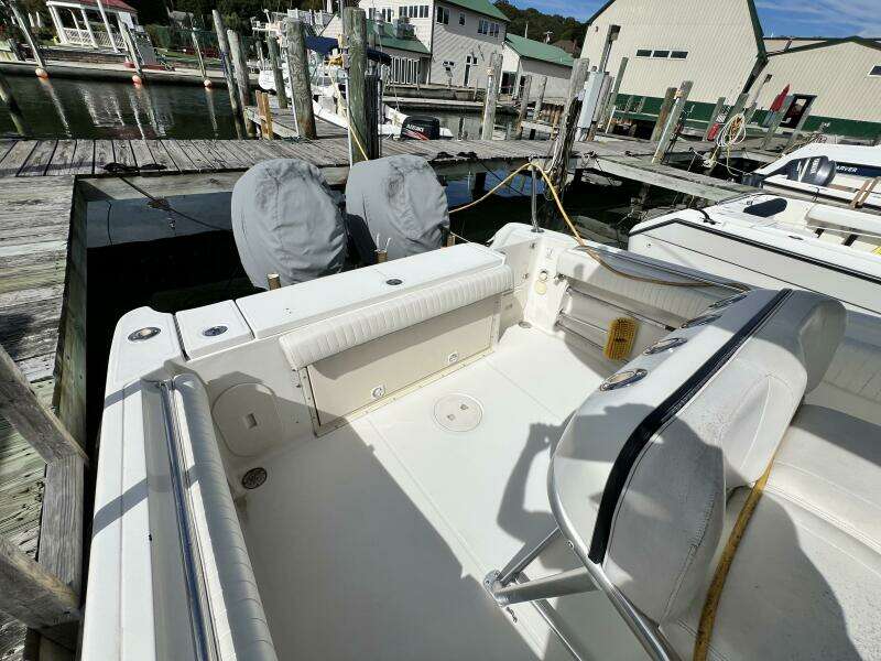 2009 Hydra-Sports 2500 Vector