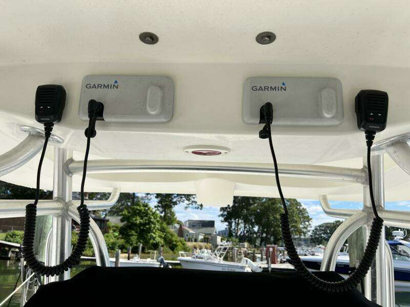 2009 Hydra-Sports 2500 Vector