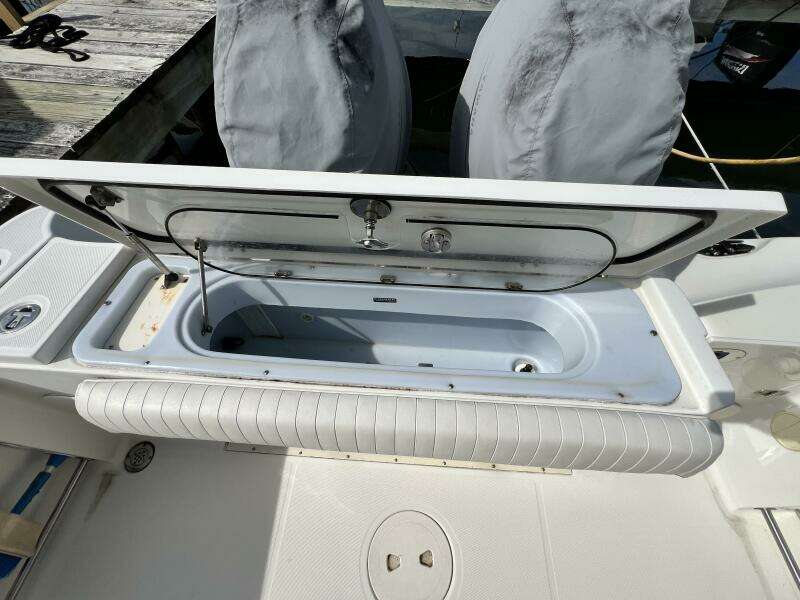 2009 Hydra-Sports 2500 Vector