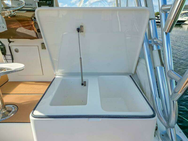 2005 Buddy Davis 35 Express