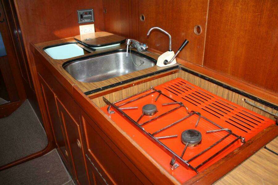 1976 Hallberg-Rassy Rasmus 35