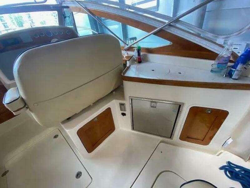 2009 Hunt Yachts 