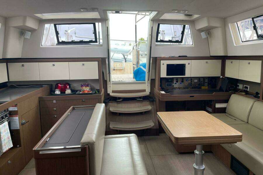 2017 Beneteau Sense 57