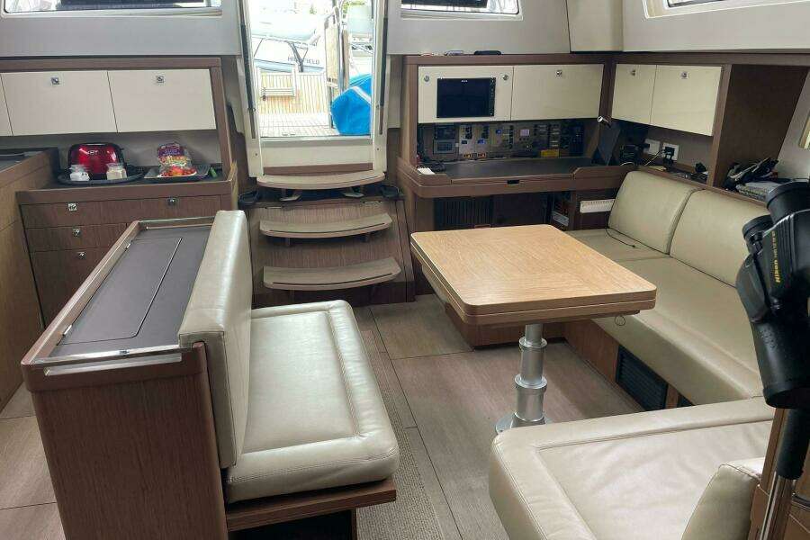 2017 Beneteau Sense 57